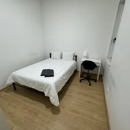 Guest house Metro Arroios 22 *