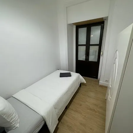 Guest house Metro Arroios 22