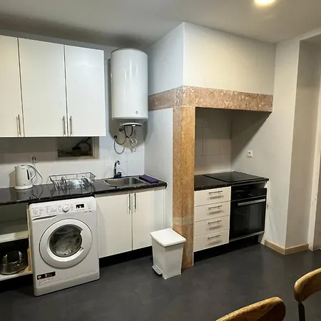 Metro Arroios 22 Лиссабон